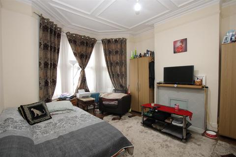 3 bedroom terraced house for sale, Maryland Road, Wood Green