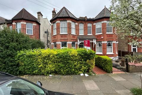 2 bedroom flat to rent - Palmerston Crescent, N13