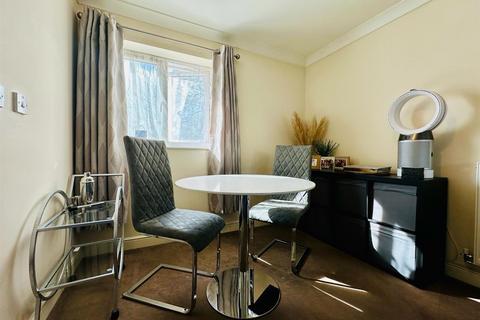 1 bedroom flat for sale, Massey Road, Tiverton EX16