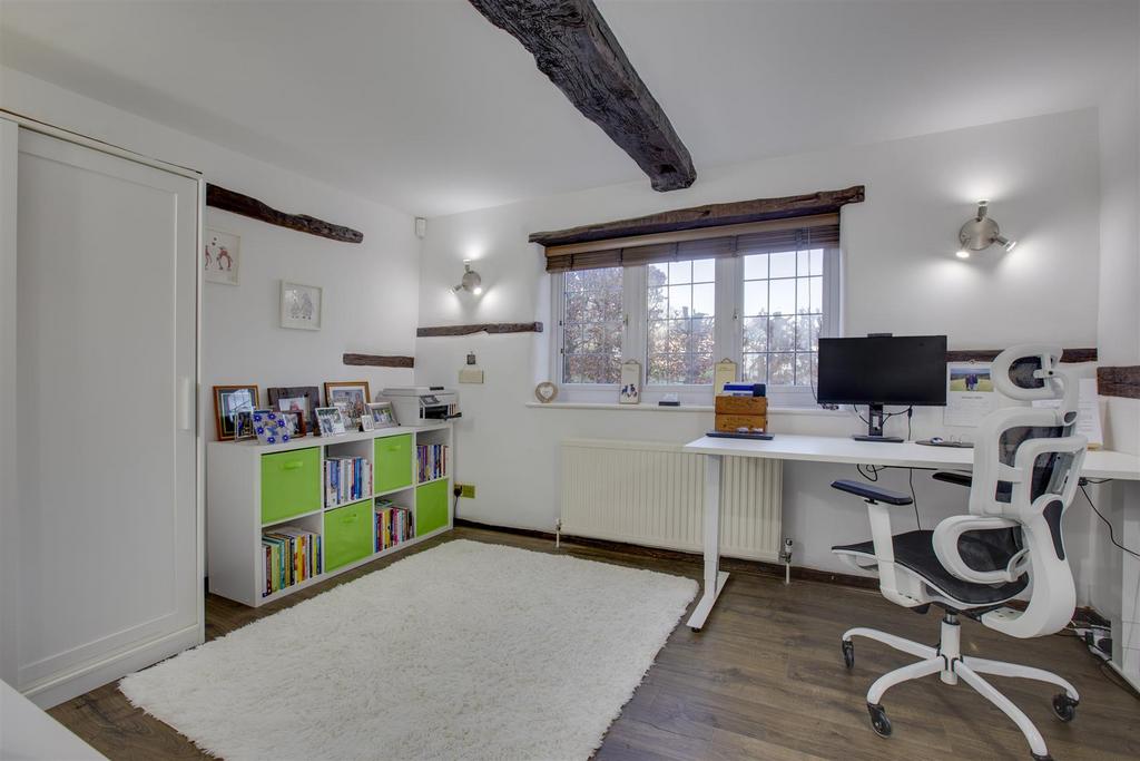Edgewood Cottage, HP11 1 DS-21.jpg