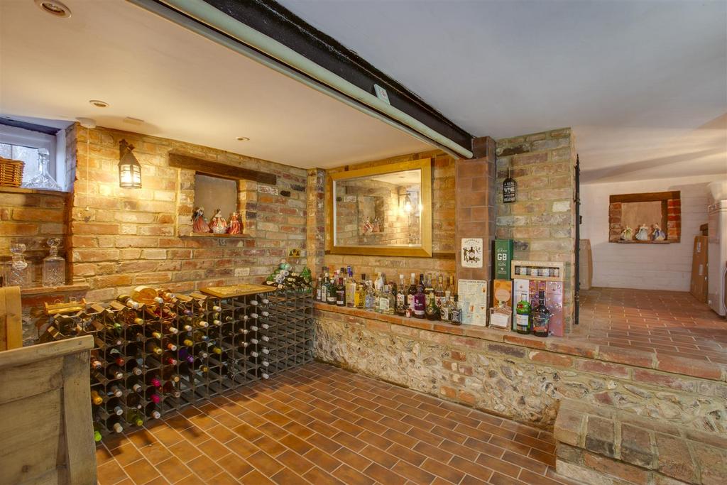 Edgewood Cottage, HP11 1 DS-22.jpg