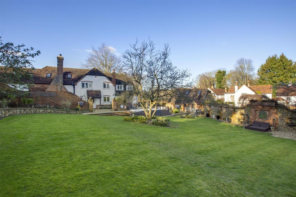 Edgewood Cottage, HP11 1 DS-8.jpg