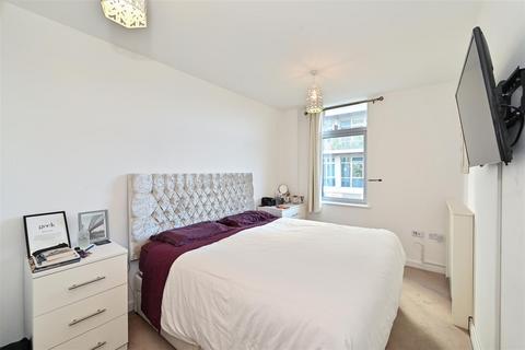 1 bedroom apartment for sale, Coral Apartments, Limehouse, E14