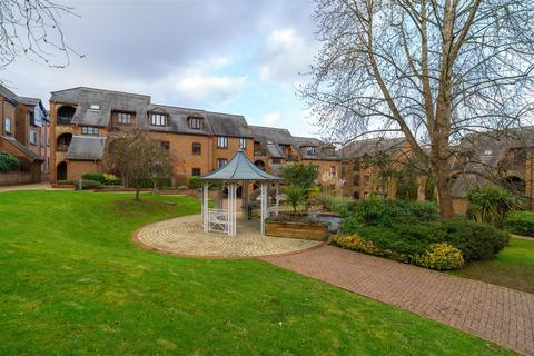 1 bedroom flat for sale, Kingsmead Road, High Wycombe HP11