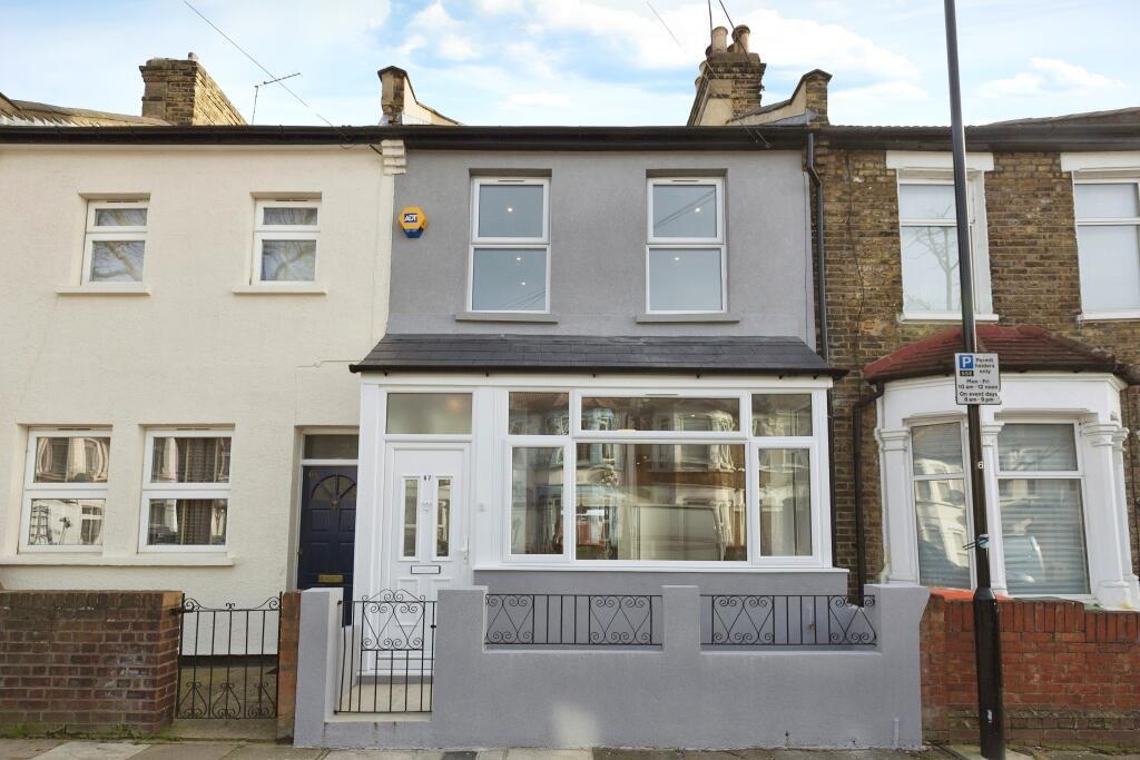 Harcourt Road, London 5 bed terraced house for sale £750,000