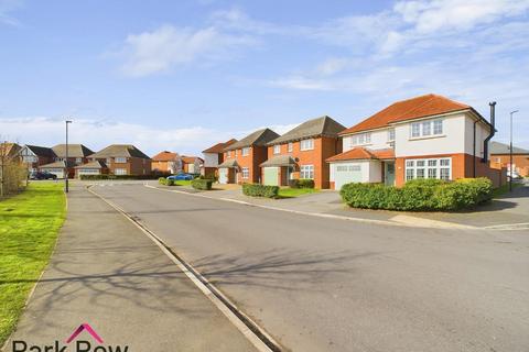 4 bedroom detached house for sale - Bramley Park Avenue, Sherburn In Elmet, Leeds