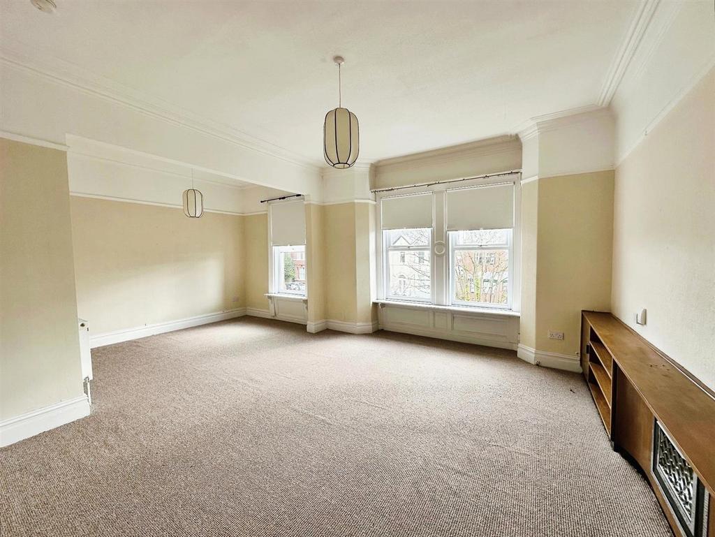 Lounge Dining Room