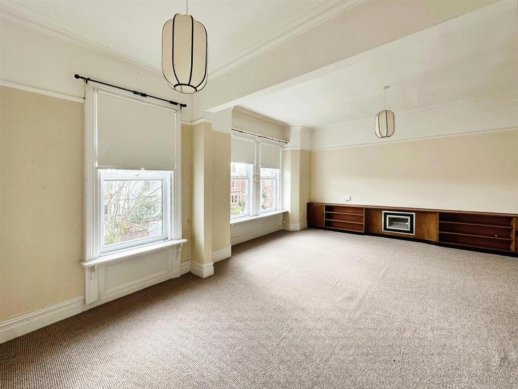 Lounge Dining Room