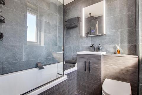 103 Jacksons Drive, Cheshunt, Waltham Cross, EN7 6HW