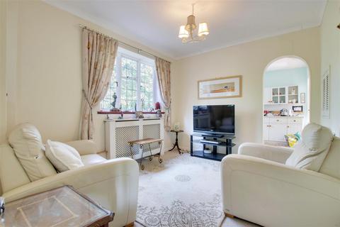 4 bedroom detached house for sale, The Ridgeway, Northaw, Potters Bar