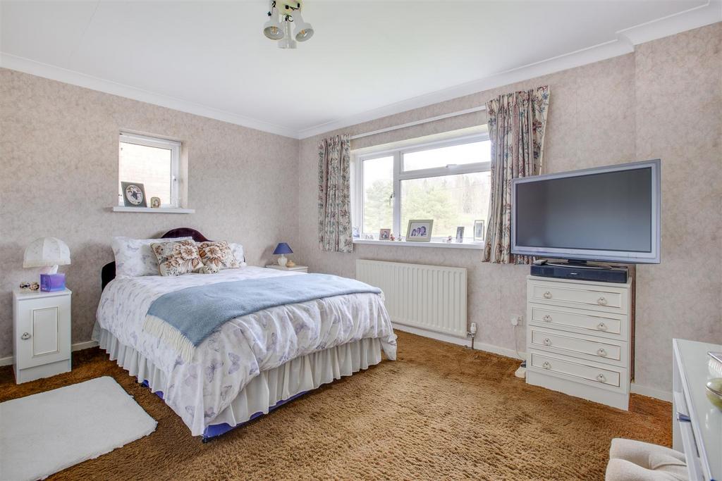 61 Coates Lane, HP13 5 ET-1.jpg