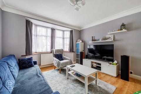 3 Elmbank Way, London, W7 3DE