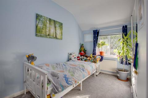 124 Bowerdean Road, High Wycombe, HP13 6AZ