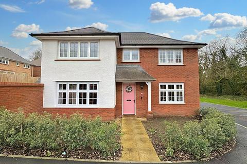 4 bedroom detached house for sale, Great Field Close, Newport
