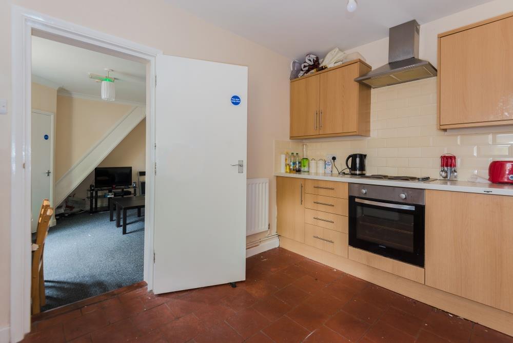 Kitchen - 800px.jpg