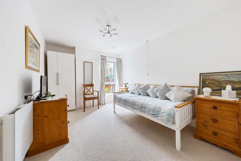 2 bedroom apartment for sale, Birch Place, Dukes Ride, Crowthorne
