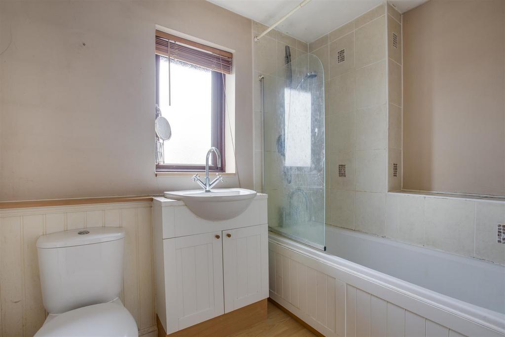 76 Garratts Way, HP13 5 XZ-5.jpg