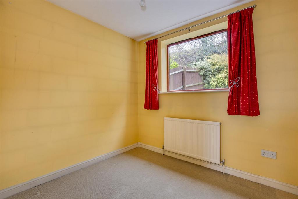 76 Garratts Way, HP13 5 XZ-6.jpg