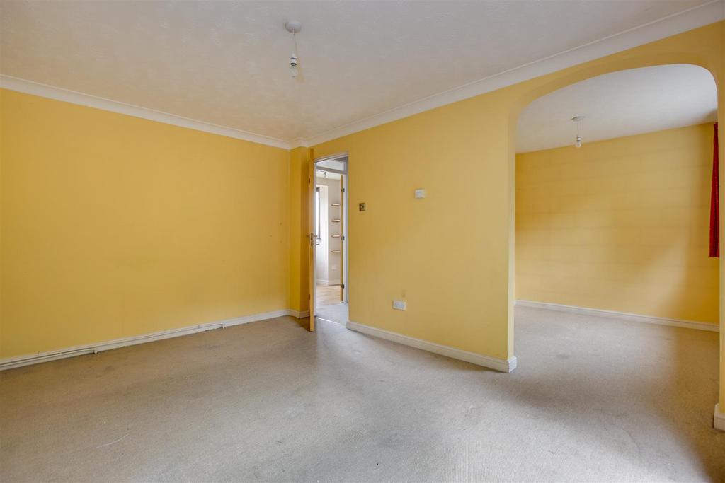 76 Garratts Way, HP13 5 XZ-9.jpg