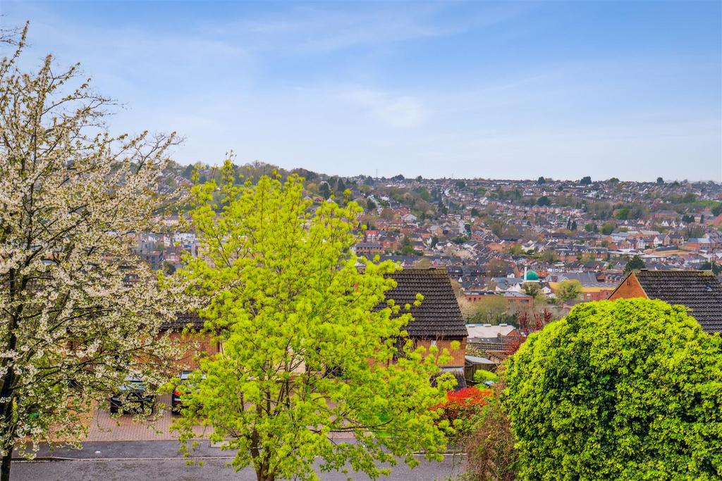 76 Garratts Way-15.jpg