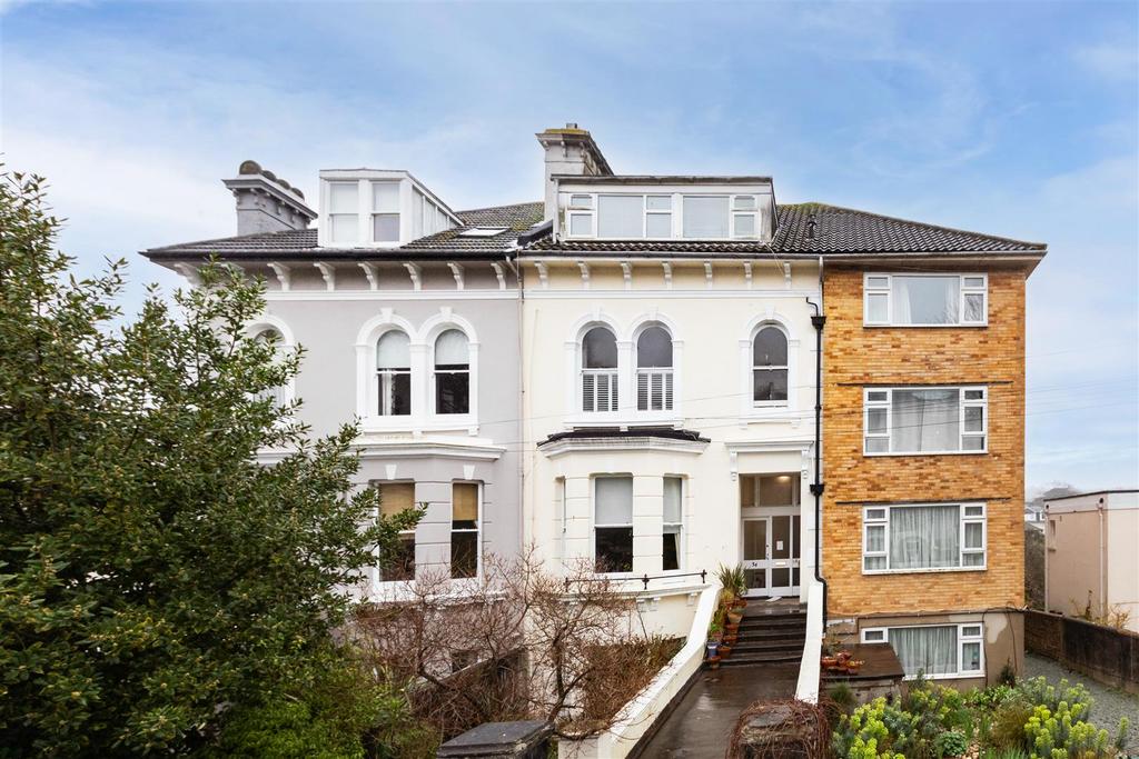 Clermont Terrace, Brighton 1 bed flat £1,300 pcm (£300 pw)
