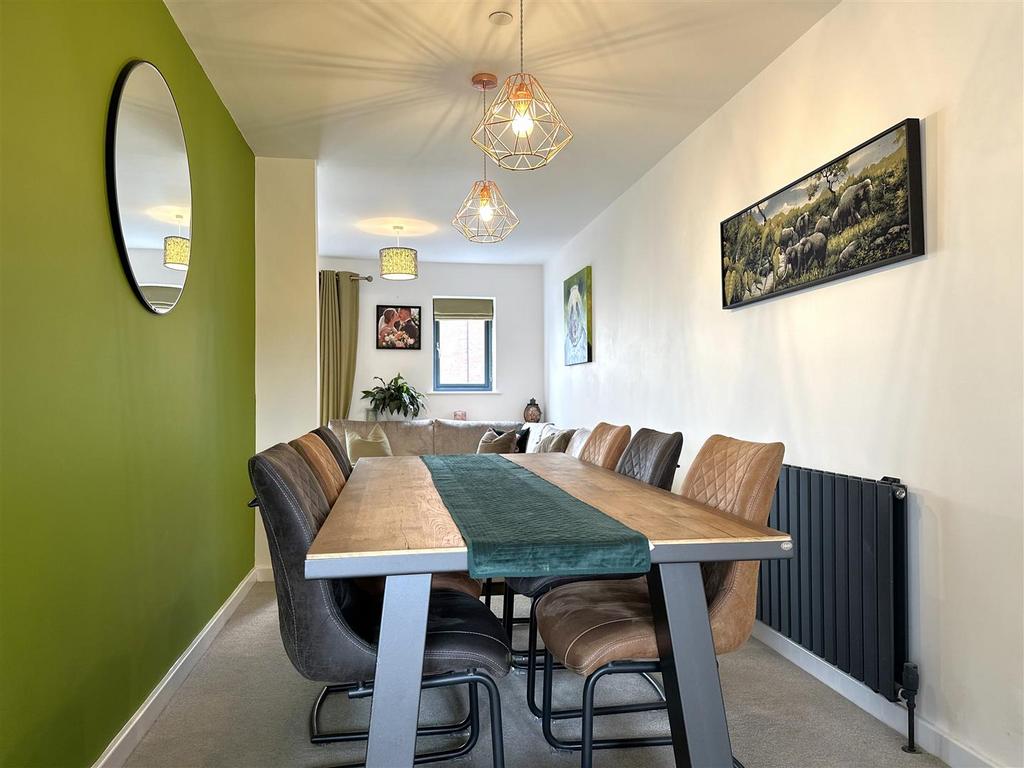 Dining Area Into Living Space 421