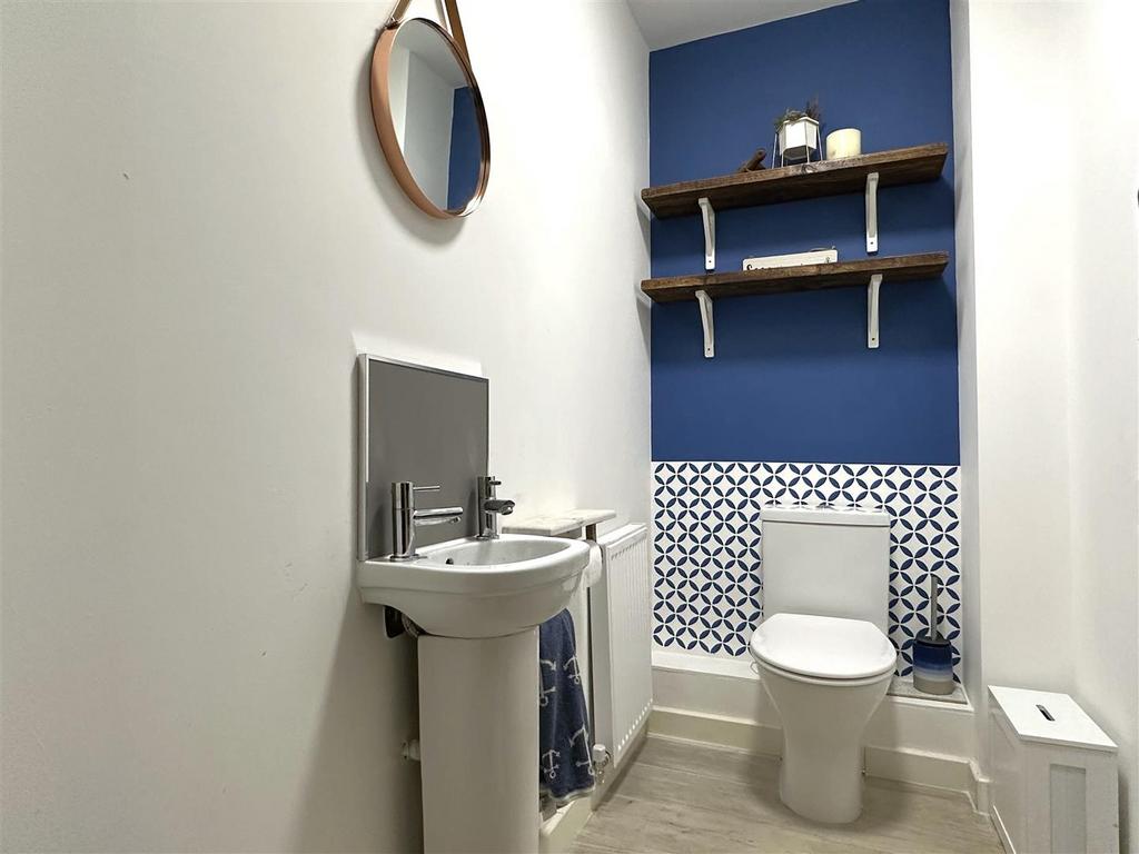 Ground Floor W.C 448