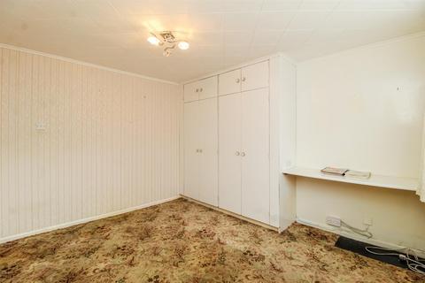 2 bedroom semi-detached bungalow for sale - Rutland Road, Wakefield WF4