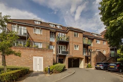 2 bedroom apartment for sale, St. Marks Close, High Wycombe HP13