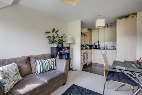 2 bedroom apartment for sale, St. Marks Close, High Wycombe HP13