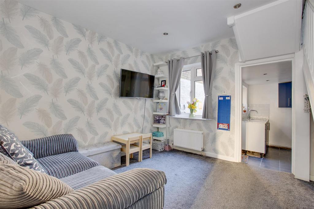 9 Abbey Barn Road, HP11 1 RS-6.jpg