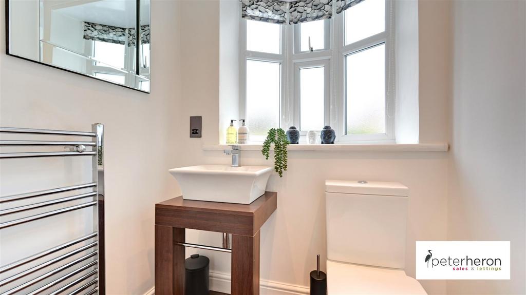 Cloakroom/WC