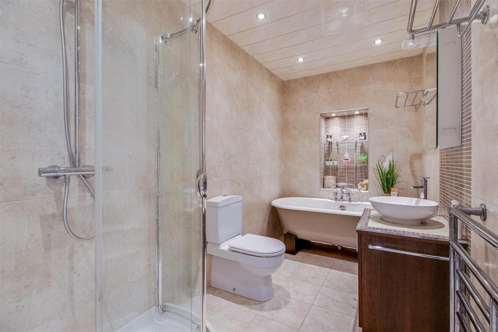 Family bathroom/w.c.
