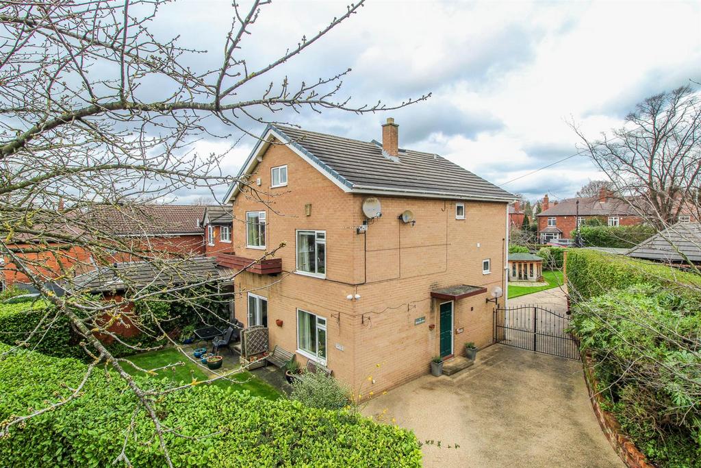Belgravia Road, Wakefield WF1 4 bed detached house for sale £500,000