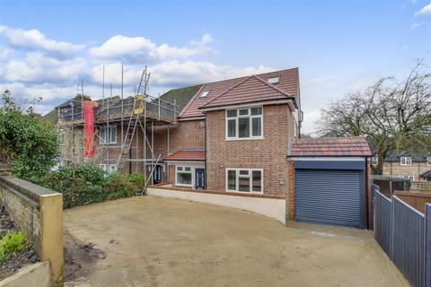 4 bedroom semi-detached house for sale - New Road, High Wycombe HP12