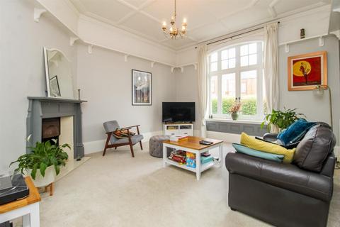 Flat 1, 15 Blenheim Road, Wakefield, WF1 3JZ