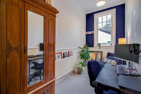 Flat 1, 15 Blenheim Road, Wakefield, WF1 3JZ