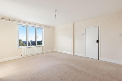 Breton Herbert Road, Salcombe, TQ8 8HN