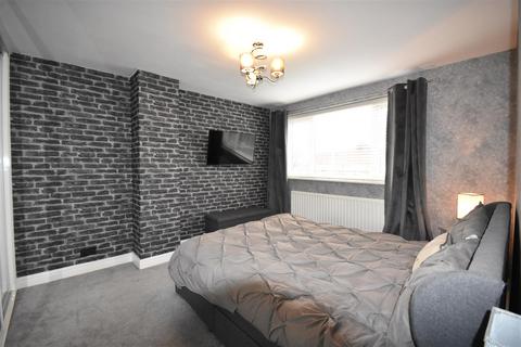 3 bedroom detached house for sale, Orchard Way, Balderton, Newark