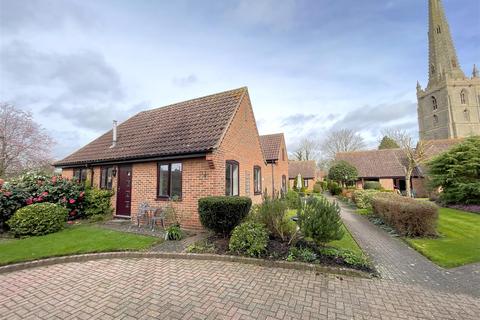 2 bedroom semi-detached bungalow for sale - Rectory Court, Bottesford