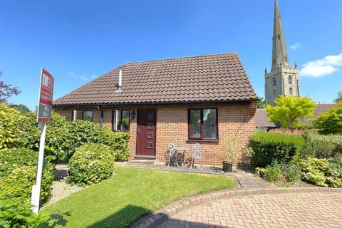 2 bedroom terraced bungalow for sale, Rectory Court, Bottesford