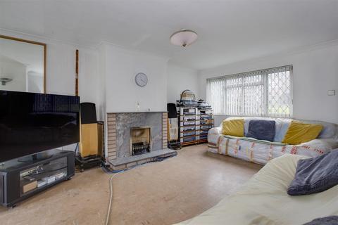 3 bedroom terraced house for sale, Bushey Close, High Wycombe HP12