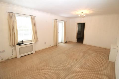 3 bedroom flat for sale, Kingswood Court, Tynemouth