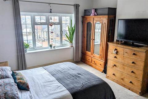 2 bedroom apartment to rent - Bank House, High Street, Shoreham by Sea