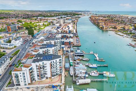 2 bedroom flat for sale, Mariner Point, Shoreham-By-Sea