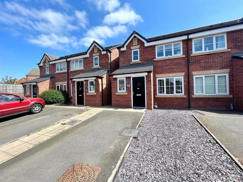 Heron Way, Sandbach 3 bed semidetached house for sale £199,950