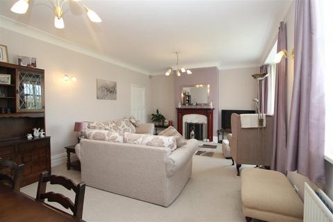 21 Addington Crescent, North Shields, NE29 7PZ