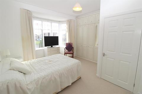 21 Addington Crescent, North Shields, NE29 7PZ