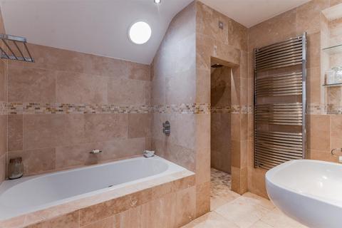 32 Eastern Dene, Hazlemere, High Wycombe, HP15 7BS