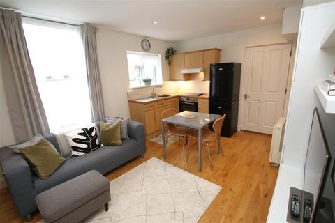 1 bedroom flat for sale, Devizes Road, Salisbury